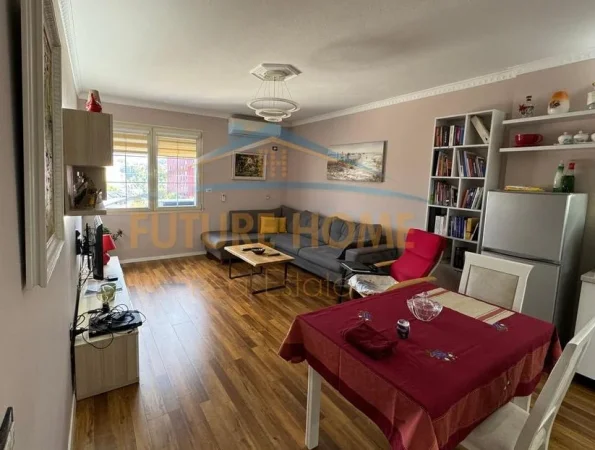 Tirane, jepet me qera apartament 1+1 Kati 6, 66 m² 680 € (rruga e elbasanit)