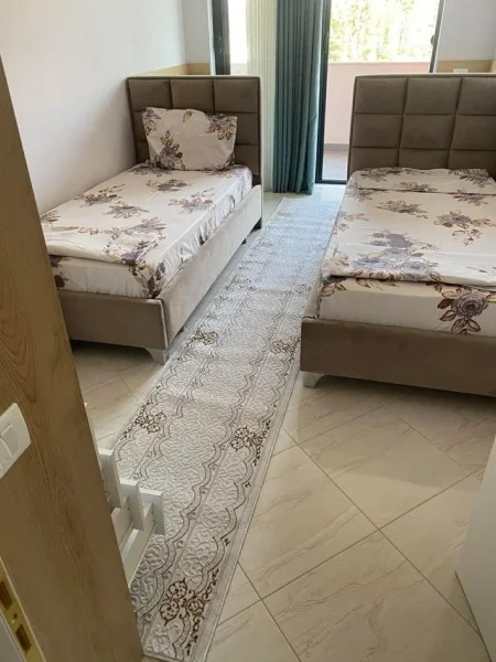 Tirane, jepet me qera apartament 2+1+Ballkon Kati 4, 50.000 € (Alajdin Frasheri)