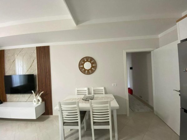 Tirane, jepet me qera apartament 2+1+Ballkon Kati 4, 50.000 € (Alajdin Frasheri)