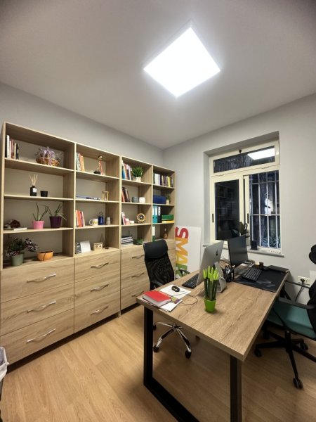 Tirane, jap me qera apartament 1+1 Kati 1, 50 m² 550 € (Pallatet Agimi)
