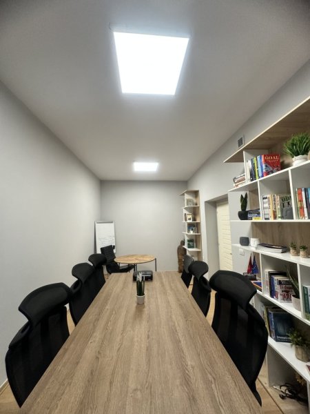 Tirane, jap me qera apartament 1+1 Kati 1, 50 m² 550 € (Pallatet Agimi)