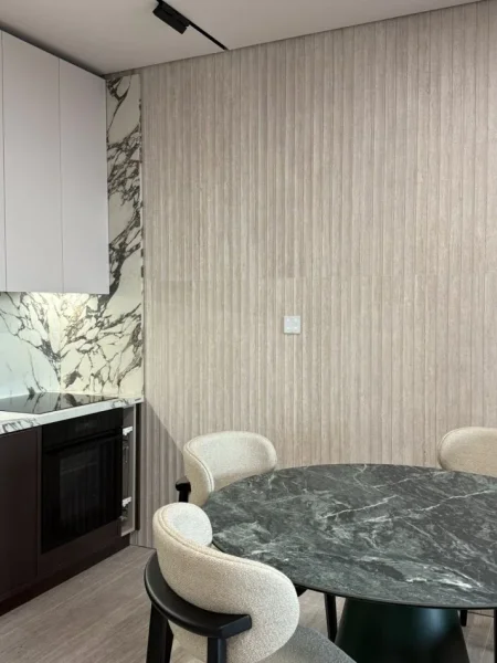 Tirane, jepet me qera apartament 1+1 Kati 13, 65 m² 1.200 € (mine peza)