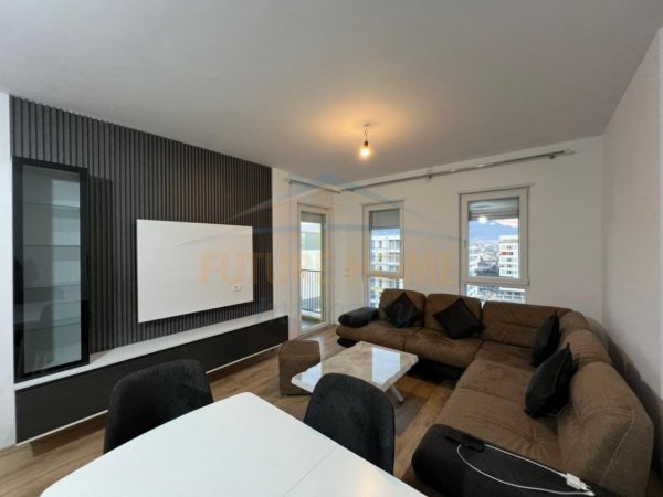 Tirane, jepet me qera apartament 2+1+Ballkon Kati 8, 99 m² 600 € (QTU)