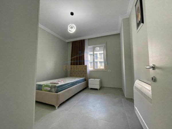 Tirane, jepet me qera apartament 2+1+Ballkon Kati 6, 97 m² 550 € (QTU)