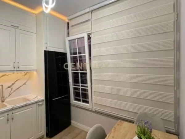 Tirane, jepet me qera apartament 1+1 Kati 2, 56 m² 600 € (kodra e diellit)