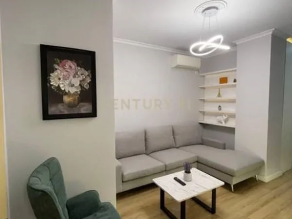 Tirane, jepet me qera apartament 1+1 Kati 2, 56 m² 600 € (kodra e diellit)