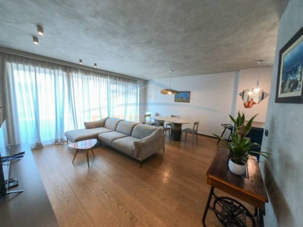 Tirane, jepet me qera apartament Kati 0, 1.800 € (Qera, Apartament 3+1+2, Stadiumi Dinamo)