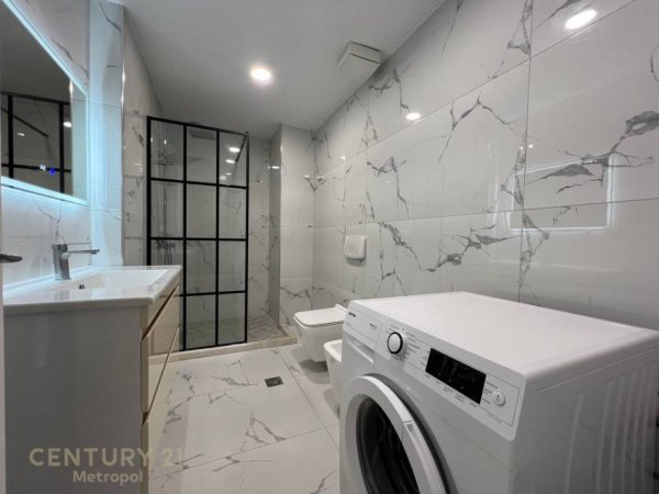 Tirane, jepet me qera apartament 2+1+Ballkon Kati 6, 78 m² 625 € (kodra e diellit)