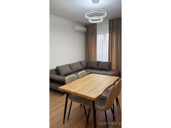 Tirane, jepet me qera apartament 1+1 Kati 2, 54 m² 750 € (komuna e parisit)
