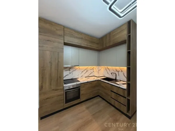 Tirane, jepet me qera apartament 1+1 Kati 2, 54 m² 750 € (komuna e parisit)