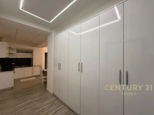 Tirane, jepet me qera apartament 1+1 Kati 1, 65 m² 600 € (medar shtylla)