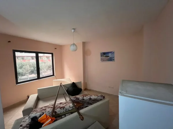 Tirane, shitet 1+1+Ballkon Kati 2, 73 m² 109.500 € (astir)