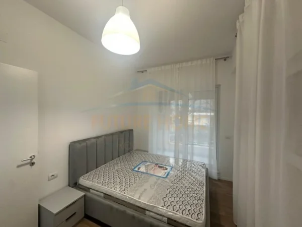 Tirane, jepet me qera apartament 2+1 Kati 2, 65 m² 500 € (Ali Demi, Tiranë.)