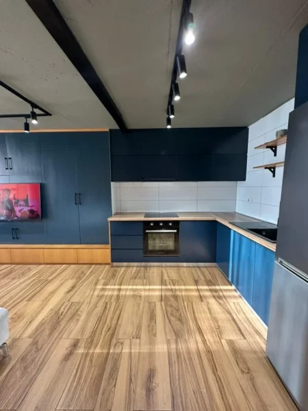 Tirane, shitet apartament duplex Dublex , 111 m² 170.000 € (Perballe Spitalit Amerikan 3)