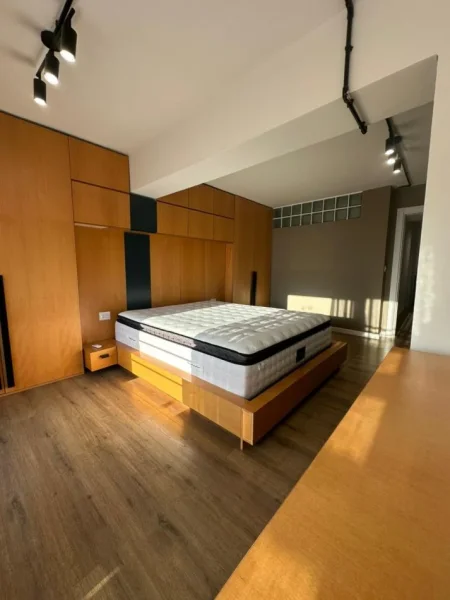 Tirane, shitet apartament duplex Dublex , 111 m² 170.000 € (Perballe Spitalit Amerikan 3)