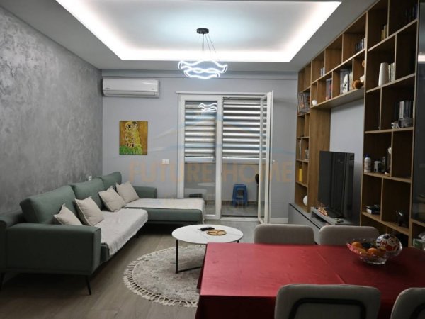 Tirane, shes apartament 2+1 , 107 m² 215.000 € 