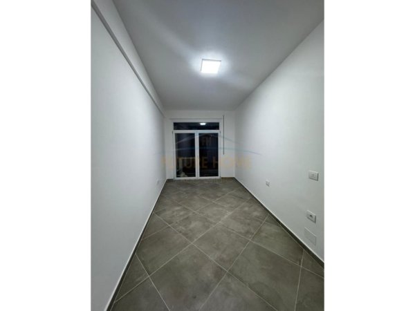 Tirane, jepet me qera apartament 1+1 Kati 3, 69 m² 420 € 