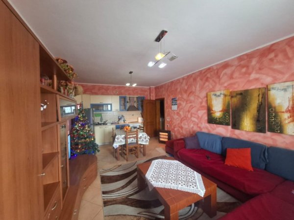 Vlore, shitet apartament 1+1 Kati 3, 95.000 € 