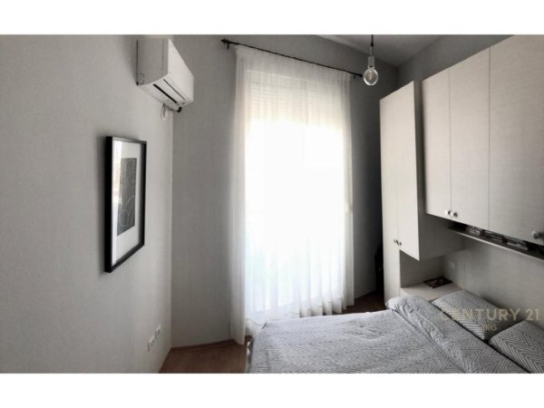 Tirane, jepet me qera apartament 1+1 Kati 11, 63 m² 550 € 