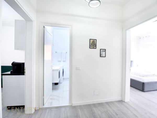 Tirane, jepet me qera apartament 1+1 Kati 3, 70 m² 500 € 