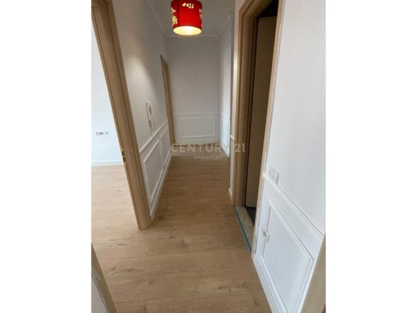 Tirane, shes apartament 2+1 Kati 8, 98 m² 153.000 € 