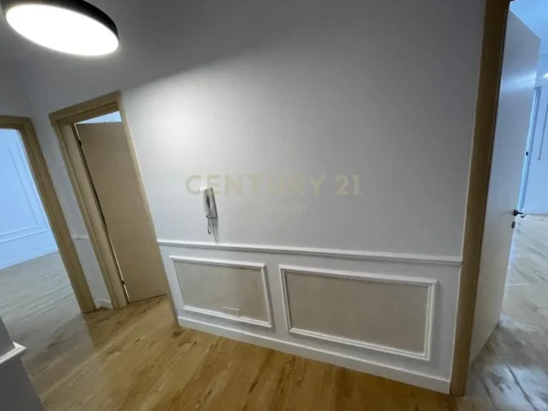 Tirane, shes apartament 2+1 Kati 8, 98 m² 153.000 € 