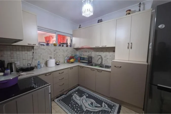 Tirane, shitet apartament 1+1 Kati 3, 63 m² 140.000 € (Rruga Siri Kodra, Tiranë(ID: 530281026-1241)