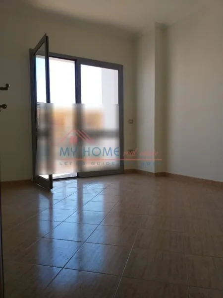 Tirane, jepet me qera zyre Kati 6, 106 m² 800 € (Zogu i Zi)