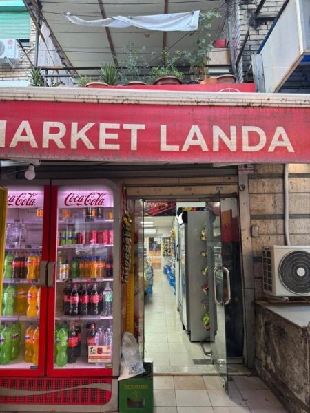 Tirane, shes Shes biznesin Market - Vorri Bom, Tirane 15.000 €