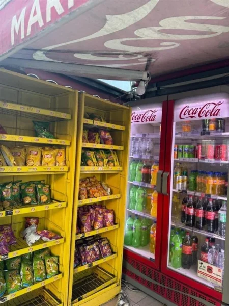 Tirane, shes Shes biznesin Market - Vorri Bom, Tirane 15.000 €