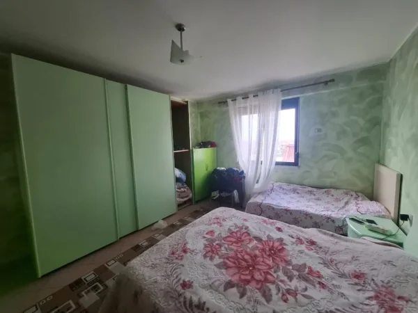 Vlore, shitet apartament 1+1 Kati 3, 87 m² 82.500 € (Rruga Dervish Hekali, Vlorë)