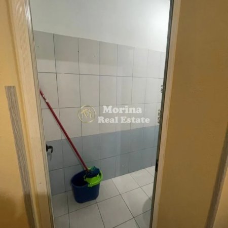Tirane, jepet me qera shtepi 1+1 Kati 3, 42 m² 350 € (Rruga e Dibres)