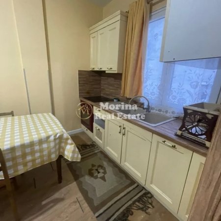 Tirane, jepet me qera shtepi 1+1 Kati 3, 42 m² 350 € (Rruga e Dibres)