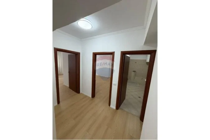 Tirane, shitet apartament 1+1 Kati 3, 69 m² 91.000 € (Rruga e Thesarit, Tiranë(ID: 530361012-506)