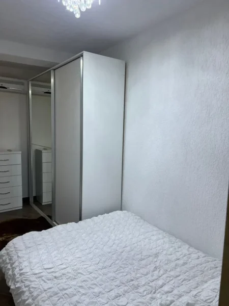 Tirane, jepet me qera garsonier Kati 1, 30 m² 450 € (21 Dhjetori)