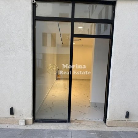 Tirane, jepet me qera ambjent biznesi Kati 1, 38 m² 900 € (Rruga Mine Peza)