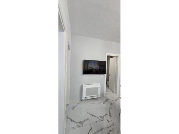 Tirane, jepet me qera apartament 2+1 , 85 m² 630 € (Liqeni i Thate)