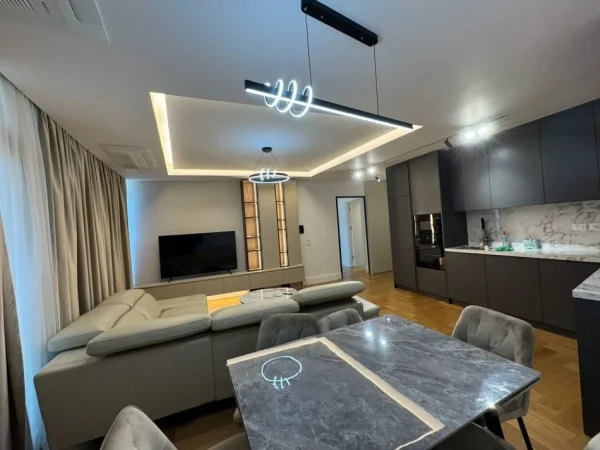 Tirane, shitet apartament 2+1 Kati 7, 126 m² 650.000 € (Liqeni i Tiranes)