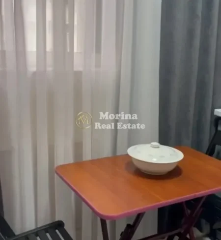 Tirane, jepet me qera garsonier Kati 5, 40 m² 400 € (Rruga e Durresit)