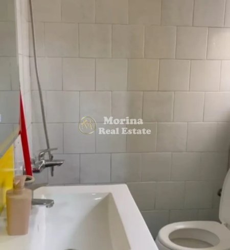 Tirane, jepet me qera garsonier Kati 5, 40 m² 400 € (Rruga e Durresit)