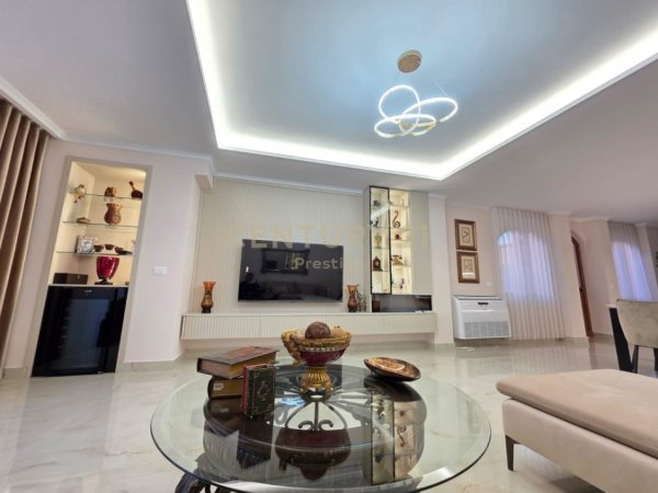 Tirane, jepet me qera Vile 2 Katshe Kati 0, 160 m² 1.500 € (xhamlliku)