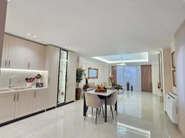 Tirane, jepet me qera Vile 2 Katshe Kati 0, 160 m² 1.500 € (xhamlliku)