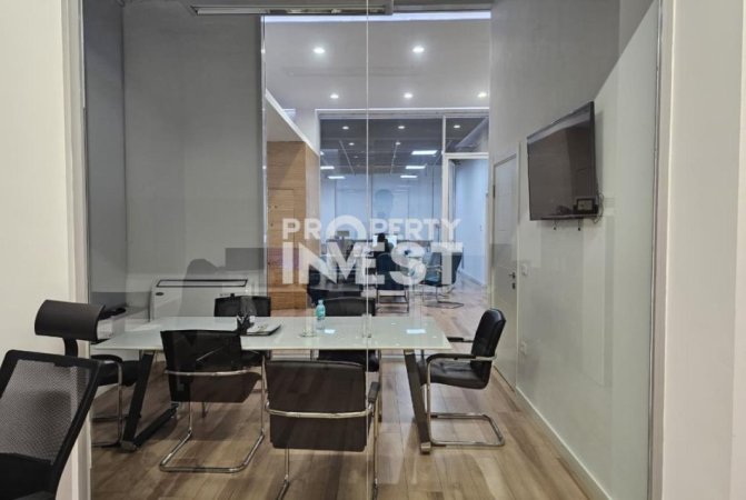 Tirane, jepet me qera zyre Kati 0, 220 m² 2.000 € (Kopshti Botanik)