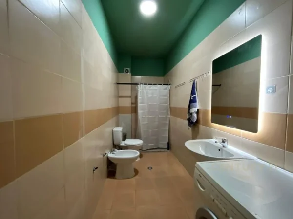 Tirane, jepet me qera apartament 2+1 Kati 2, 93 m² 500 € (profarma)