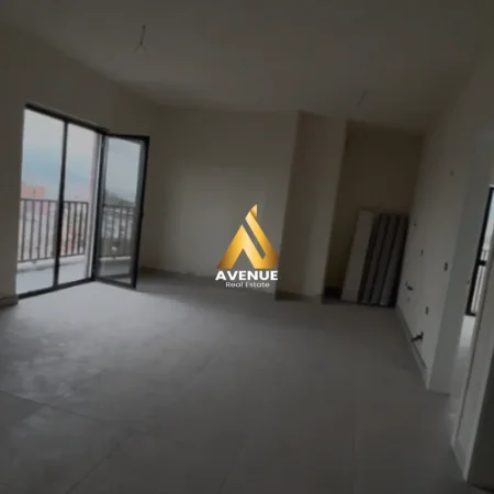 Tirane, shitet apartament 2+1 Kati 10, 91 m² 211.000 € (rruga e dibres)