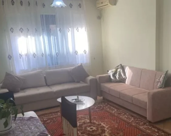 Tirane, jepet me qera apartament 1+1+Aneks+Ballkon Kati 2, 60 m² 450 € (selvia , rruga e dibres , gjimnazi partizani)