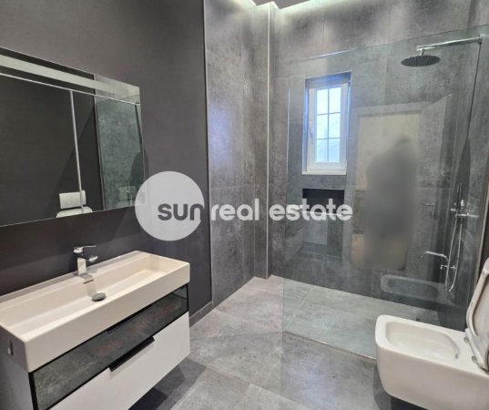 Shkoder, jepet me qera shtepi 3+1 Kati 0, 205 m² 1.000 € (AFER PEDONALES)