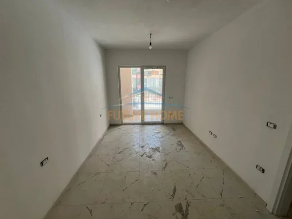 Tirane, jepet me qera apartament 1+1 Kati 2, 79 m² 400 € (Kompleksi Aura, Laprake)