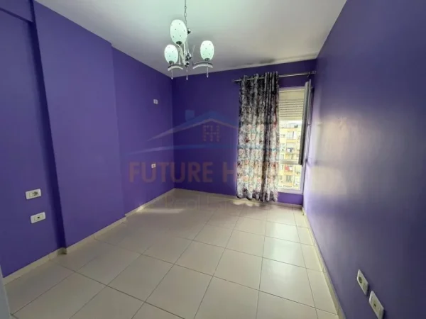Tirane, shitet apartament 2+1 Kati 8, 89 m² 130.000 € (Unaza Re, Tirane)