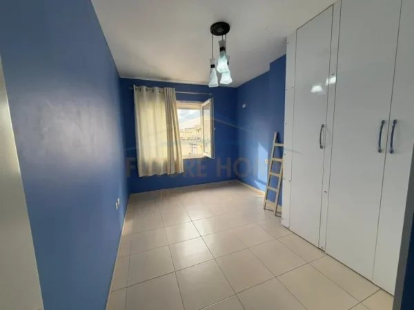 Tirane, shitet apartament 2+1 Kati 8, 89 m² 130.000 € (Unaza Re, Tirane)